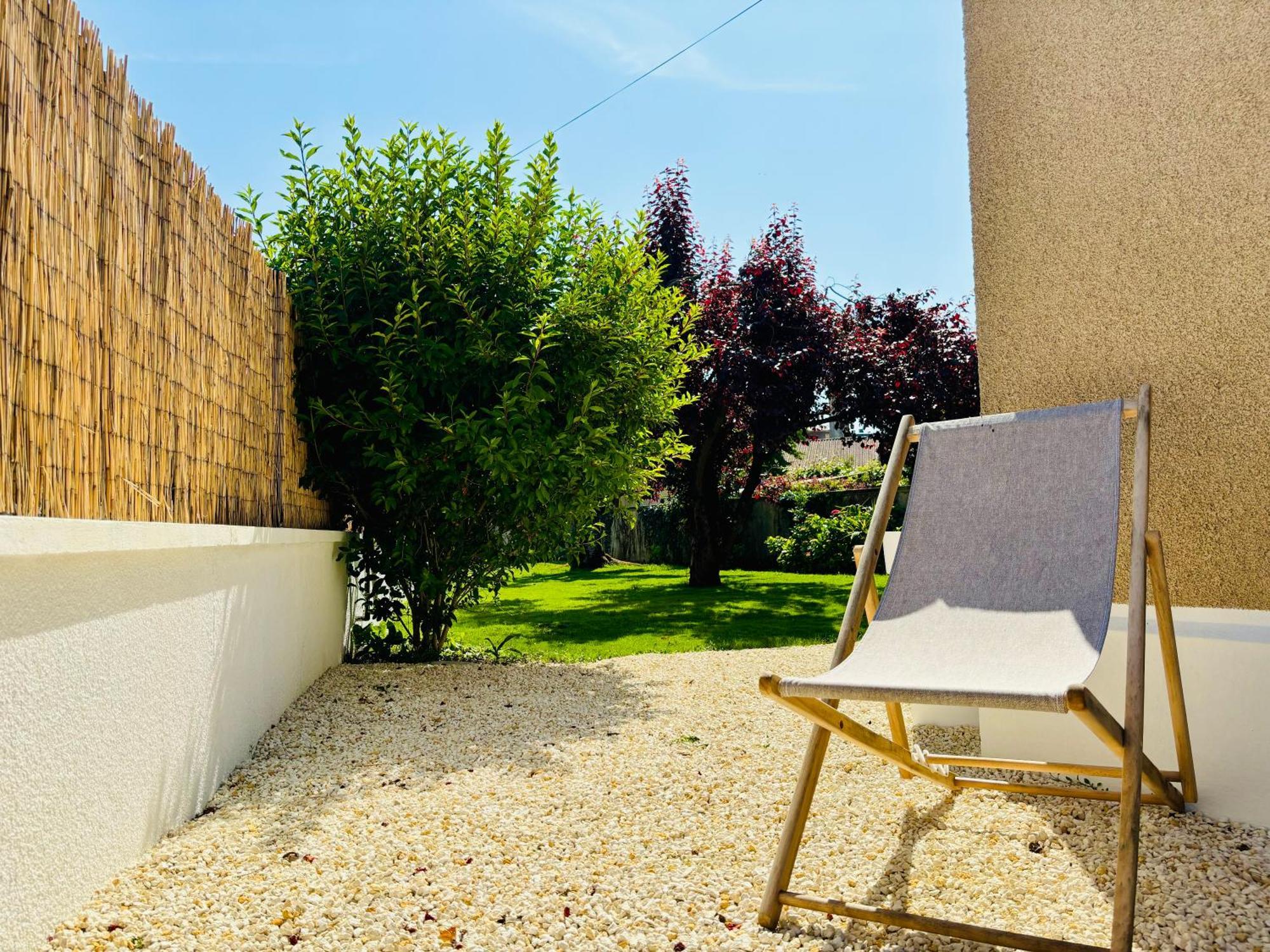 Holiday home La Maison Du Quai - Face A La Sevre Niortaise *